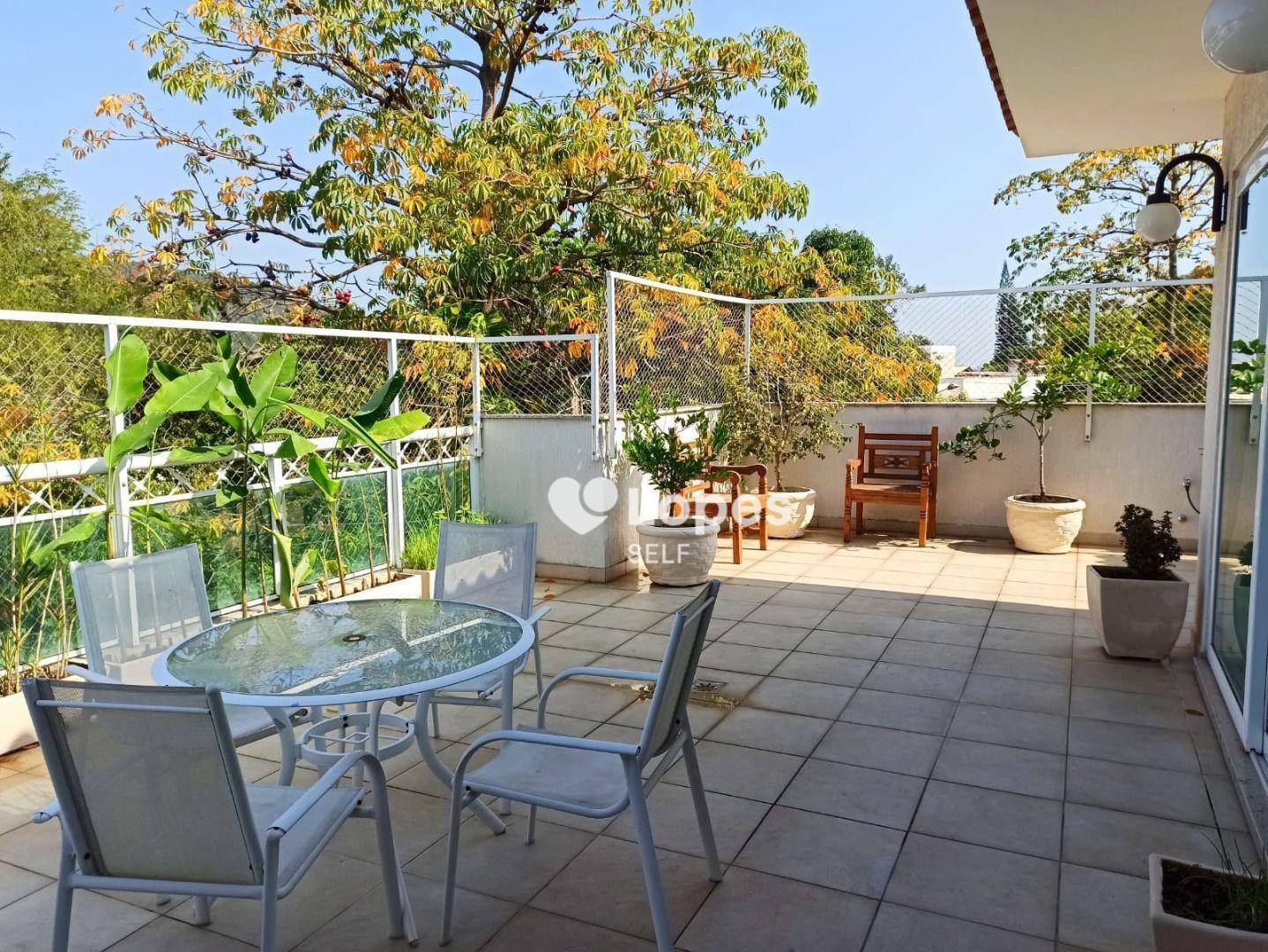 Cobertura, 3 quartos, 216 m² - Foto 2