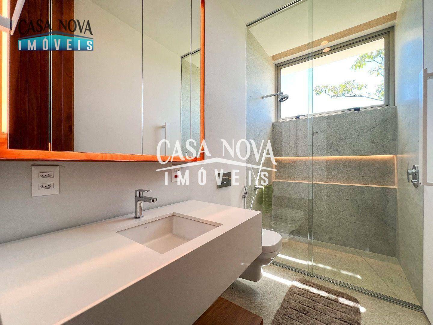 Casa de Condomínio à venda com 5 quartos, 921m² - Foto 27