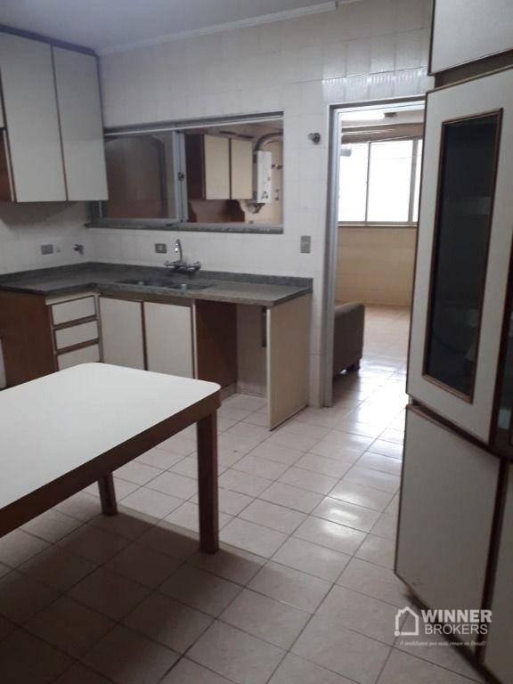 Apartamento à venda com 3 quartos, 220m² - Foto 3