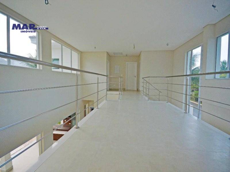 Casa à venda com 4 quartos, 330m² - Foto 14