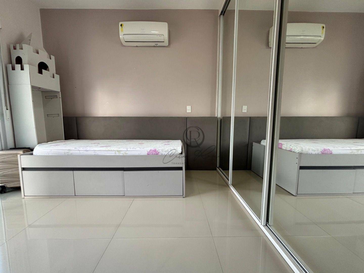 Casa à venda e aluguel com 4 quartos, 265m² - Foto 10