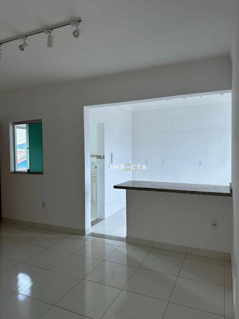 Apartamento à venda com 3 quartos, 110m² - Foto 3