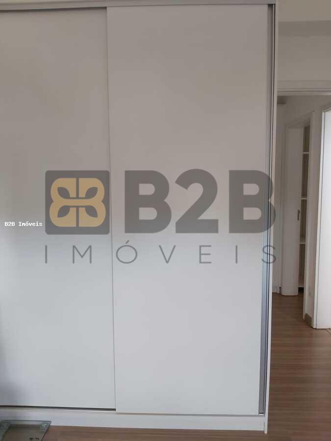 Apartamento à venda com 2 quartos, 64m² - Foto 8