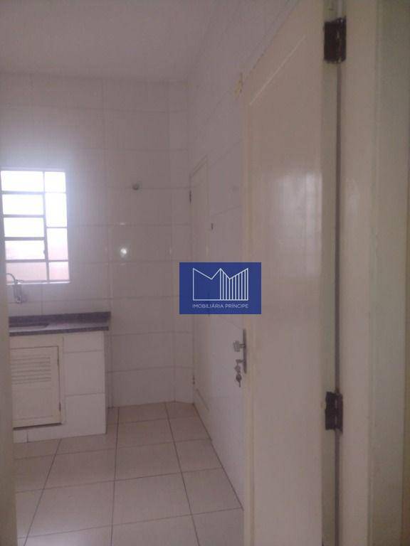 Apartamento para alugar com 2 quartos, 70m² - Foto 5