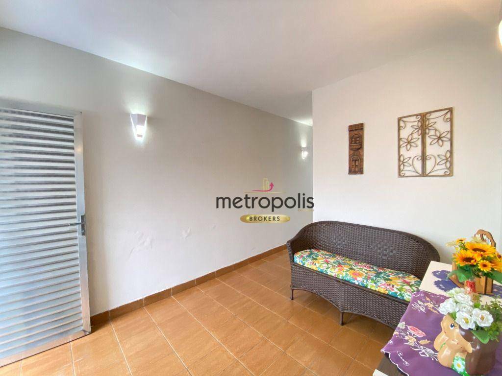 Casa à venda com 2 quartos, 130m² - Foto 11