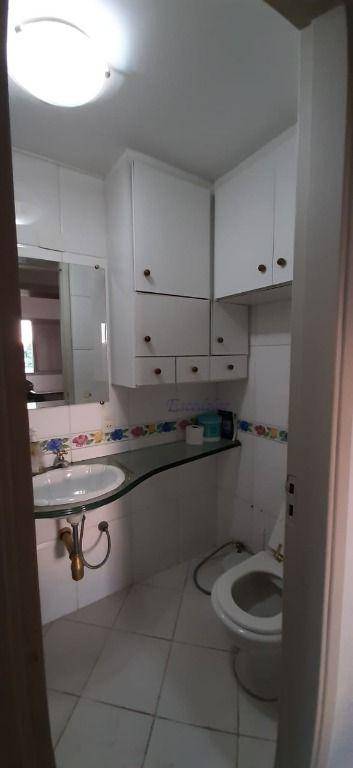 Apartamento à venda com 3 quartos, 82m² - Foto 9