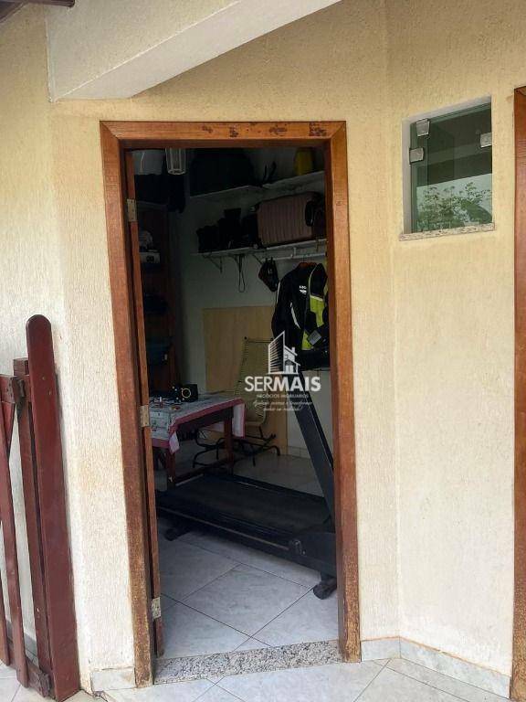 Casa de Condomínio à venda com 3 quartos, 262m² - Foto 30