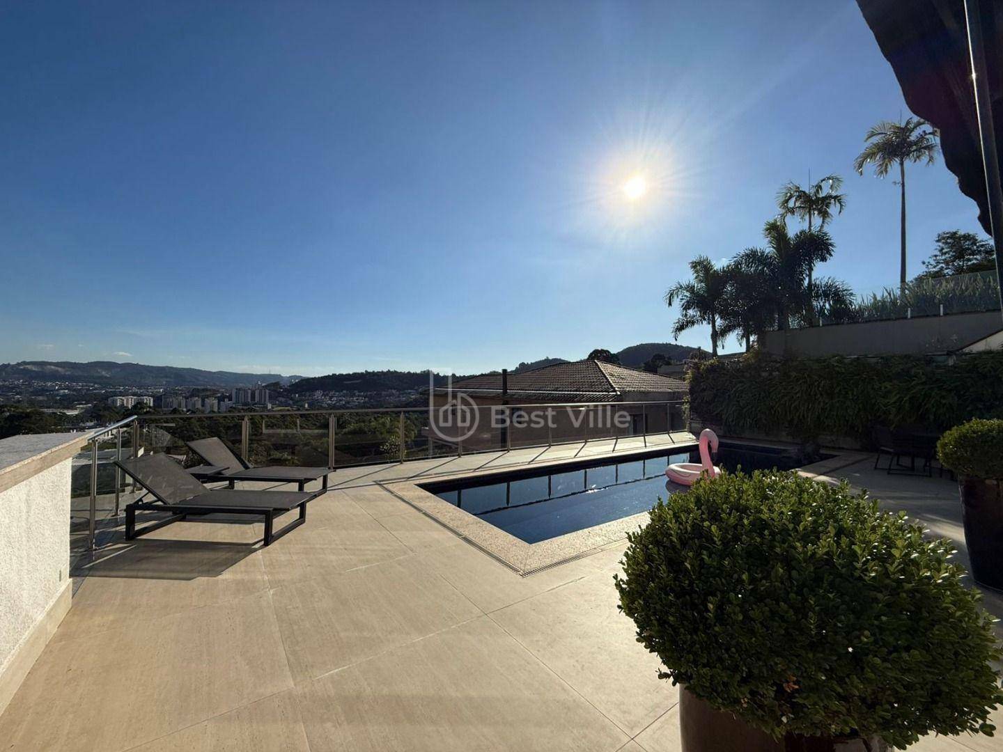 Casa de Condomínio para alugar com 4 quartos, 600m² - Foto 4