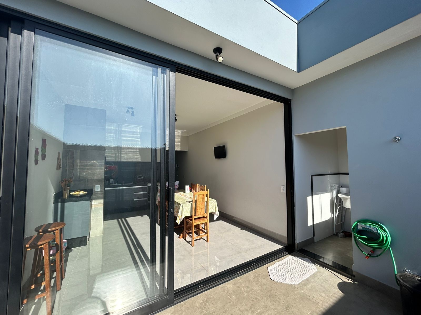 Casa à venda com 4 quartos, 220m² - Foto 14