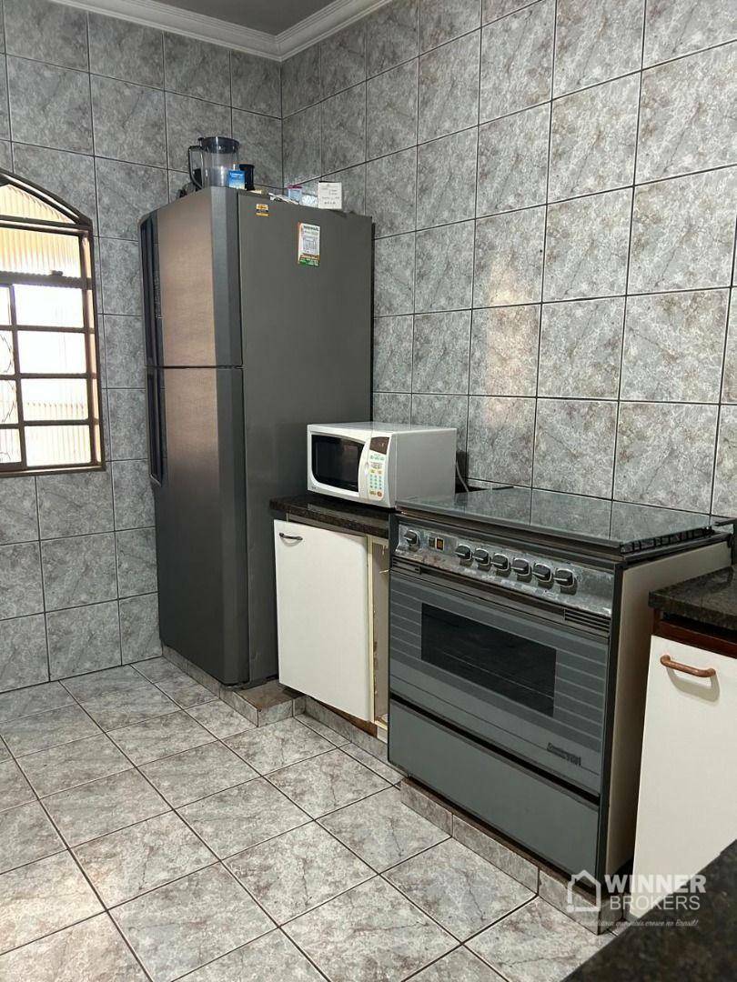 Casa à venda e aluguel com 3 quartos, 150m² - Foto 18