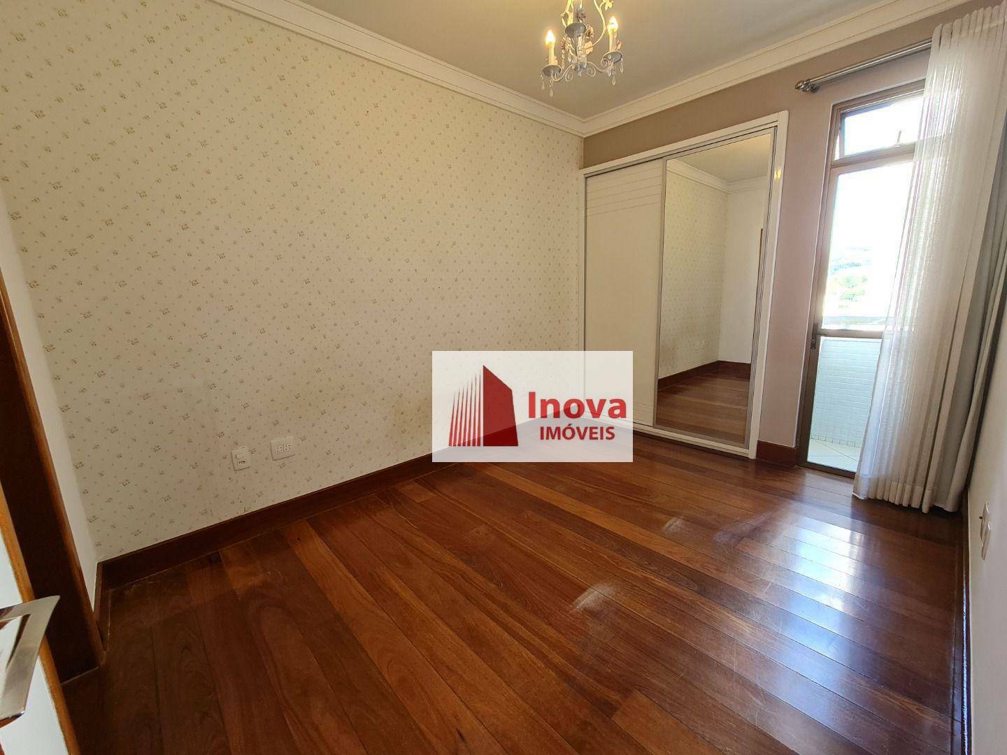 Apartamento à venda com 4 quartos, 160m² - Foto 27