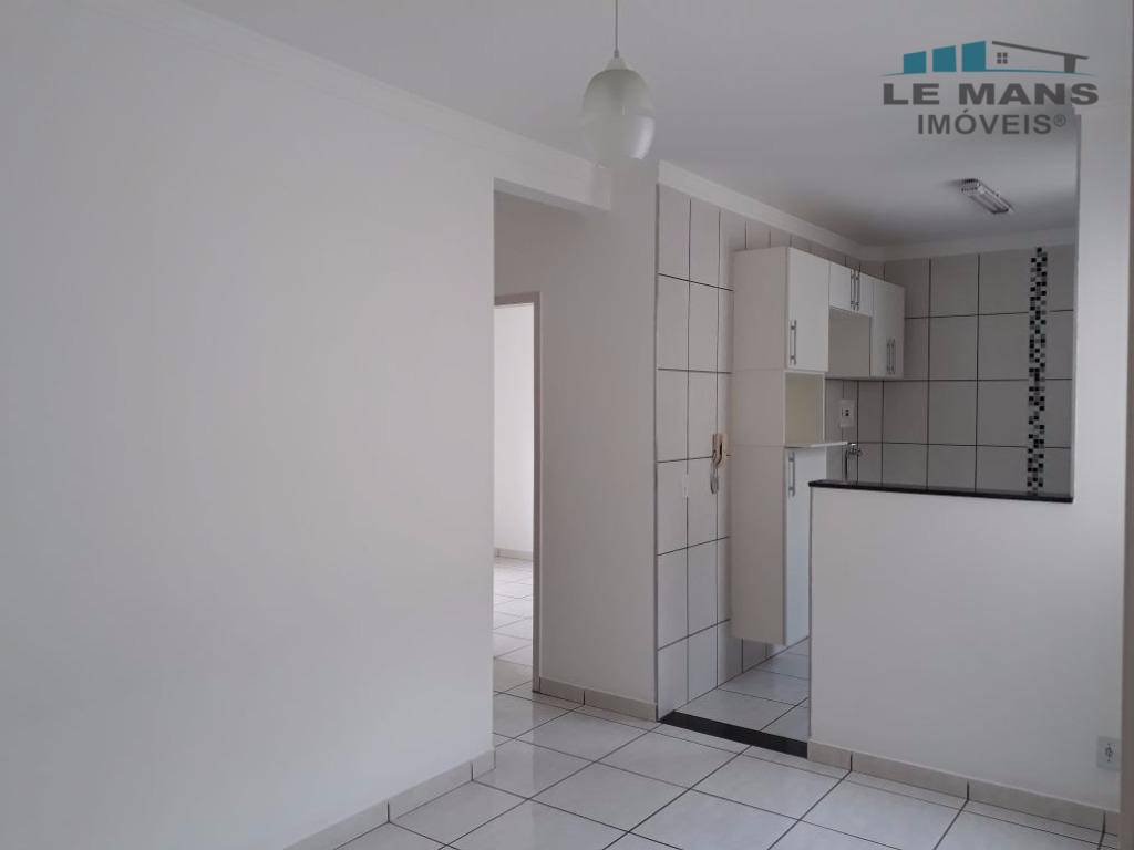 Apartamento à venda com 2 quartos, 46m² - Foto 4