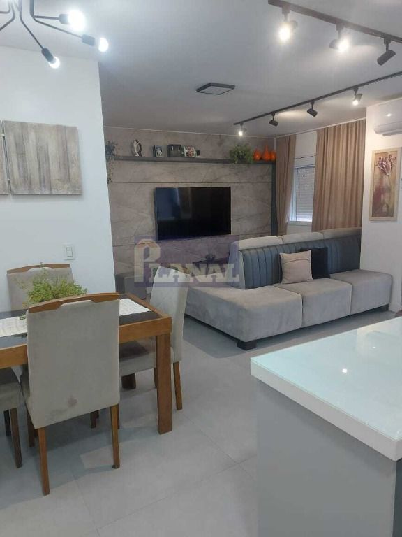 Apartamento à venda com 2 quartos, 63m² - Foto 1