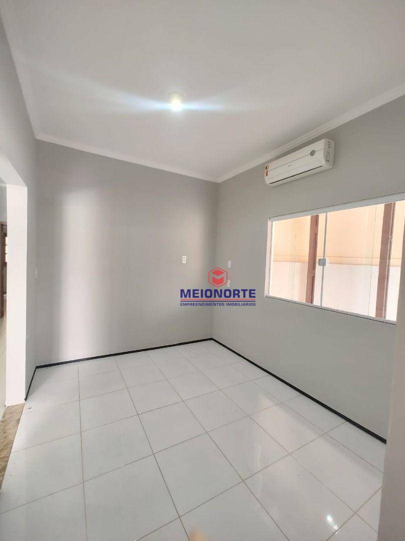 Casa de Condomínio à venda com 3 quartos, 250m² - Foto 4