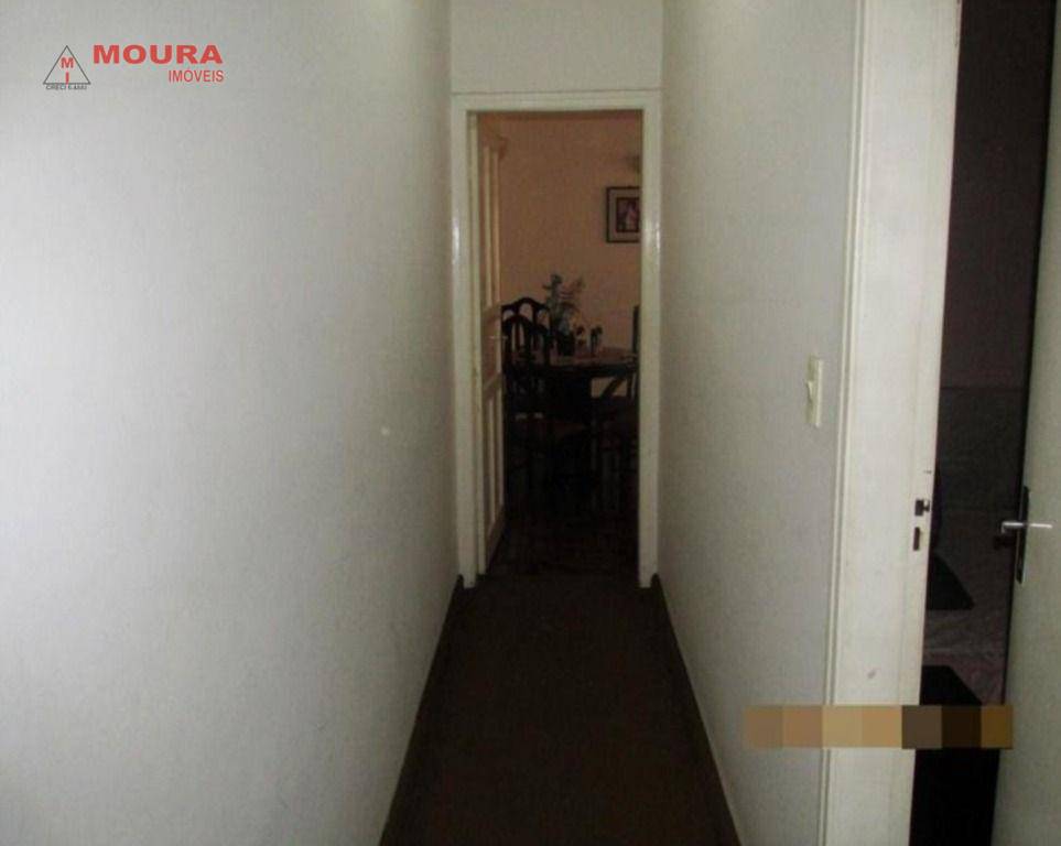 Casa à venda com 5 quartos, 240m² - Foto 3