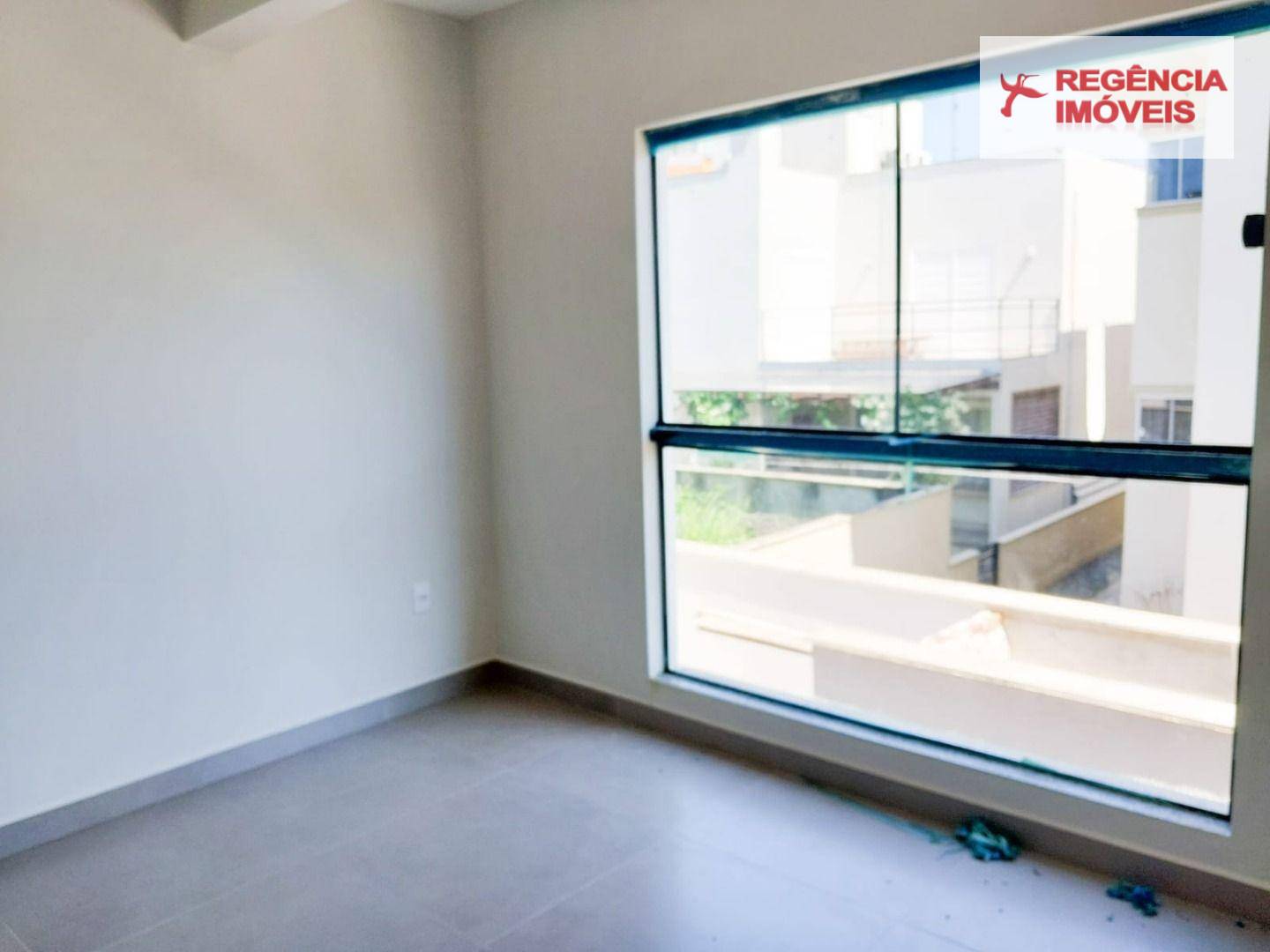 Apartamento à venda com 3 quartos, 96m² - Foto 27