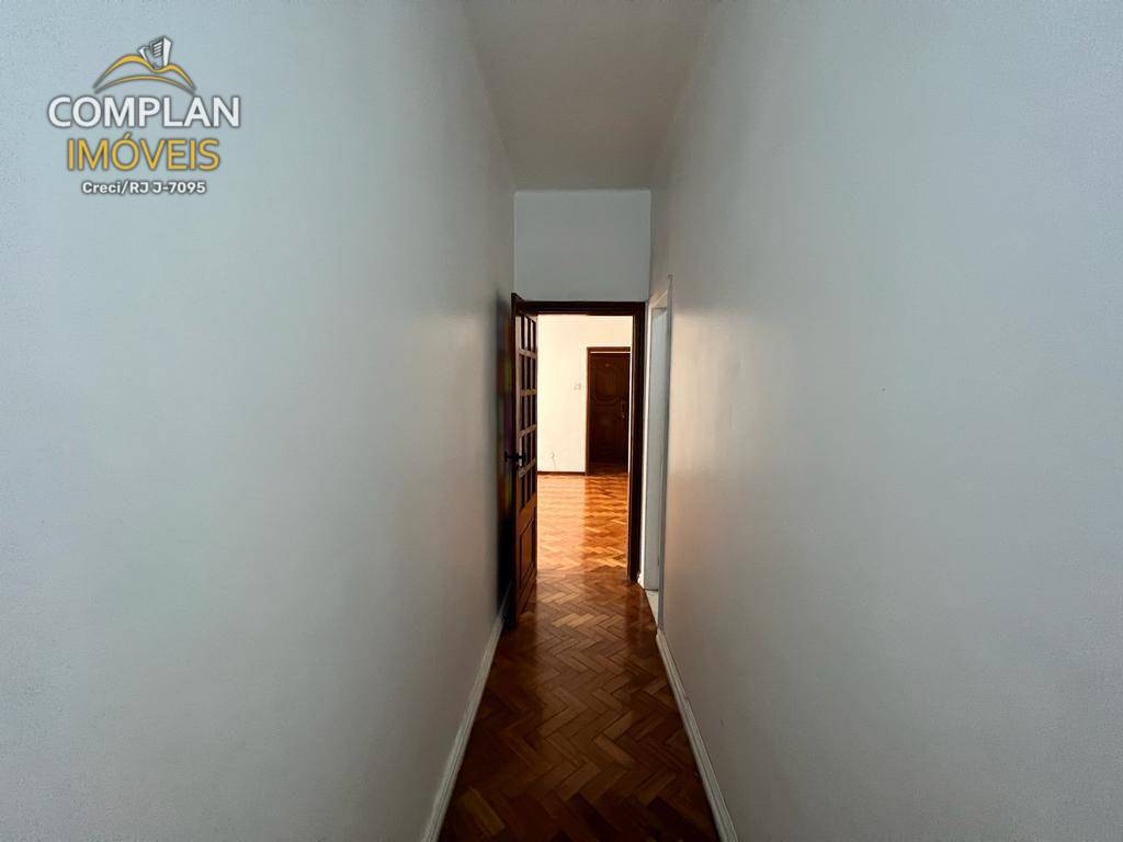 Apartamento à venda com 3 quartos, 160m² - Foto 18