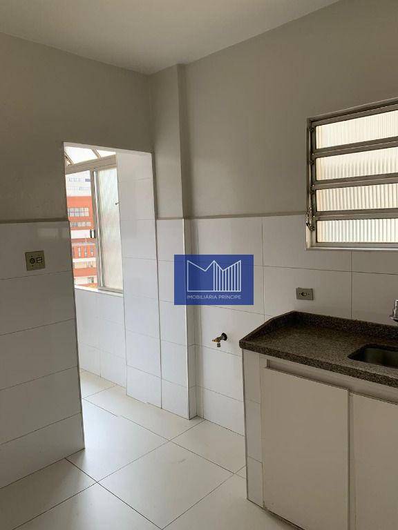 Apartamento à venda com 2 quartos, 70m² - Foto 15