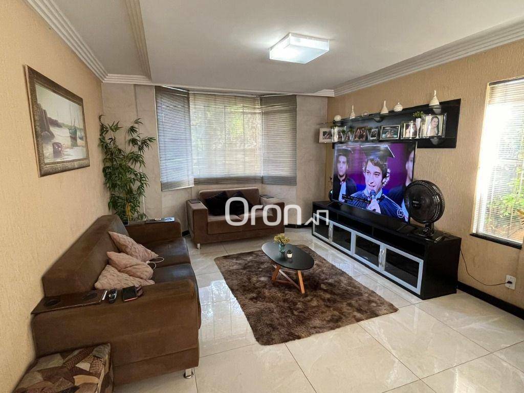 Sobrado à venda com 3 quartos, 260m² - Foto 3