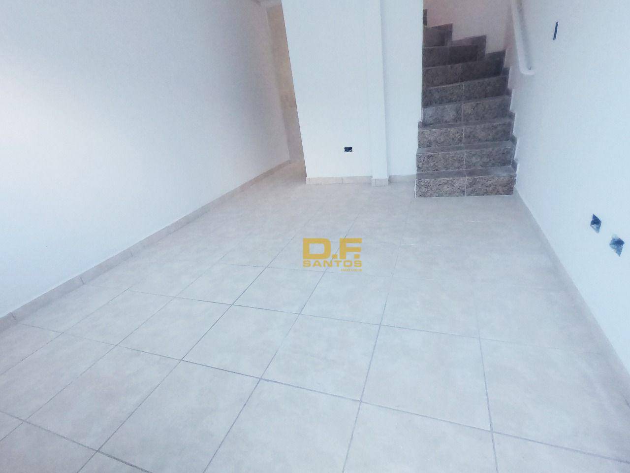 Sobrado à venda com 2 quartos, 53m² - Foto 1