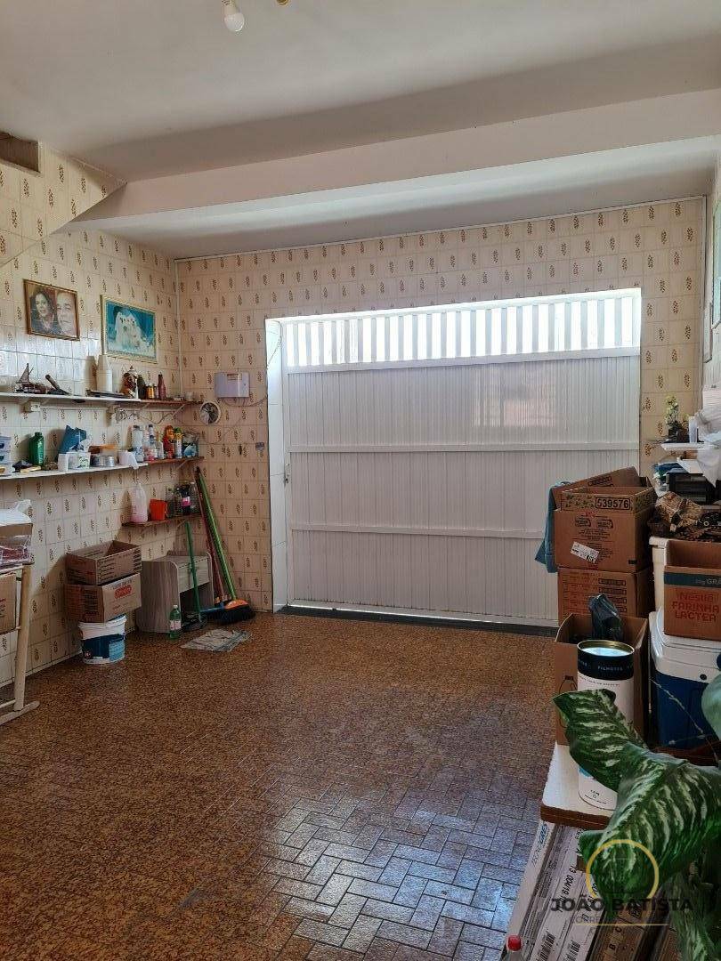 Casa à venda com 3 quartos, 250m² - Foto 10