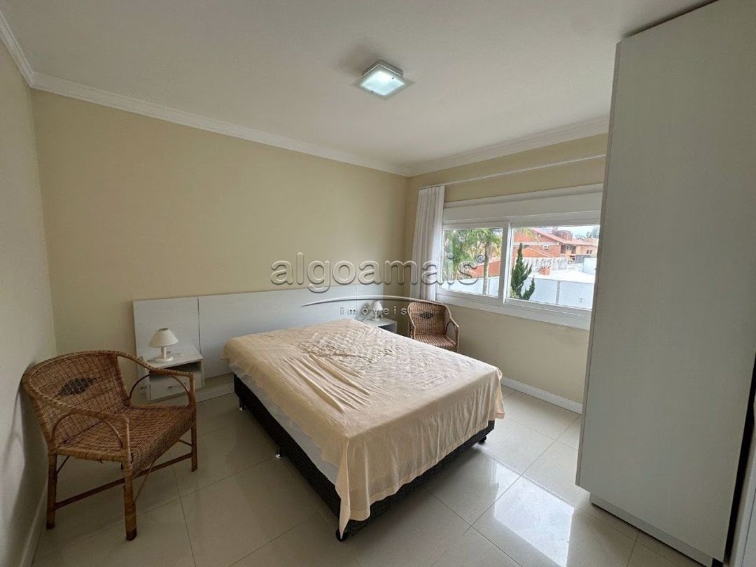 Casa à venda com 5 quartos, 250m² - Foto 46