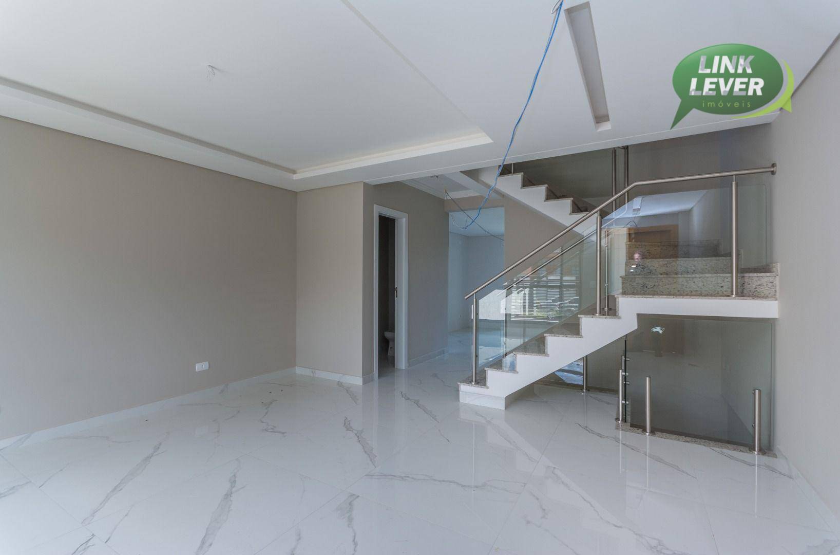 Sobrado para alugar com 3 quartos, 255m² - Foto 2