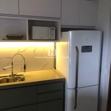 Apartamento à venda com 2 quartos, 70m² - Foto 5