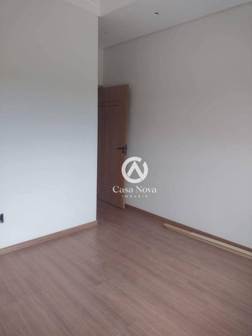 Casa à venda com 3 quartos, 200m² - Foto 8