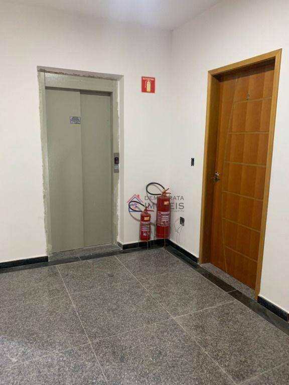 Apartamento à venda com 2 quartos, 63m² - Foto 17