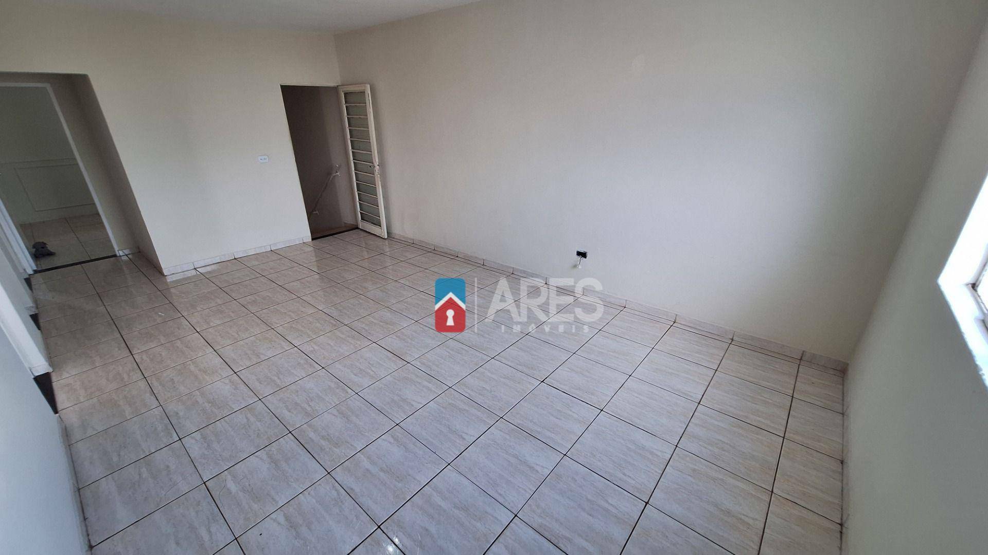 Casa para alugar com 2 quartos, 122m² - Foto 3