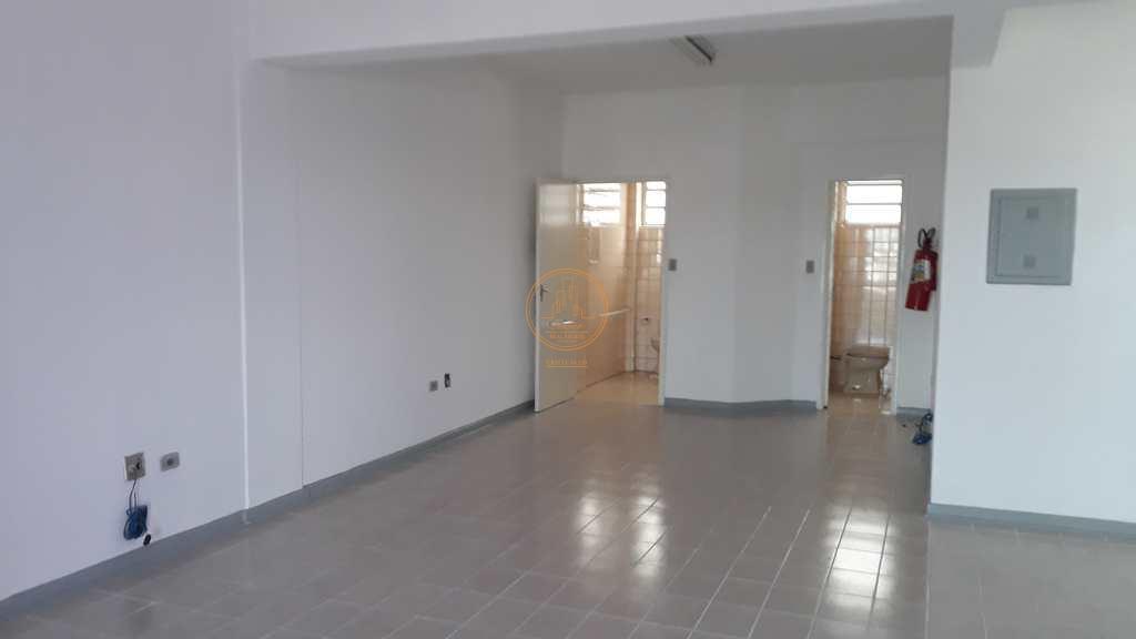 Apartamento para alugar, 1800m² - Foto 17