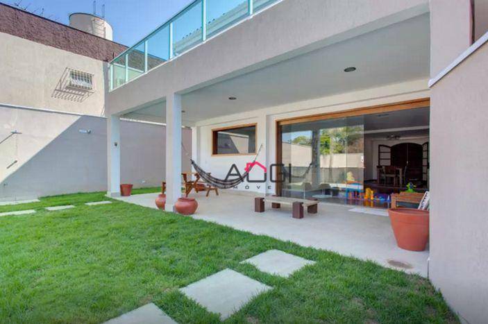 Casa à venda com 4 quartos, 376m² - Foto 10