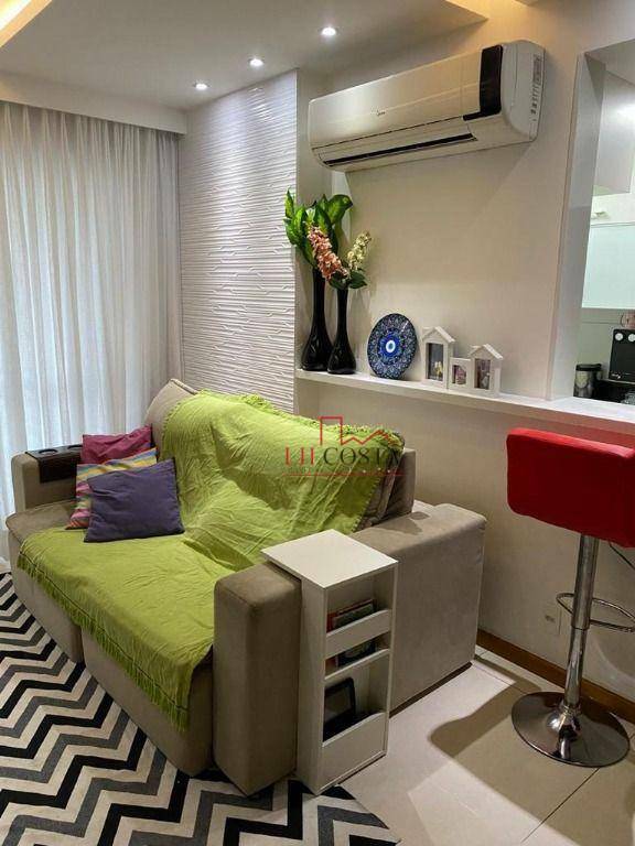 Apartamento à venda com 2 quartos, 74m² - Foto 2