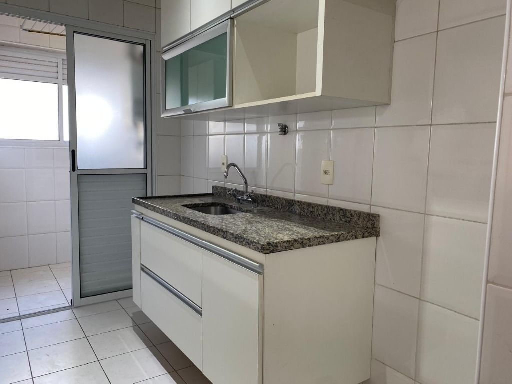 Apartamento à venda e aluguel com 2 quartos, 75m² - Foto 3