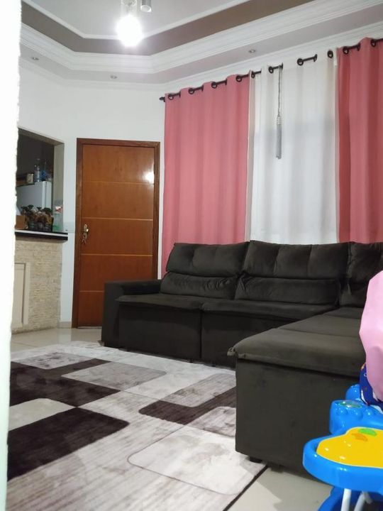 Casa à venda com 1 quarto, 160m² - Foto 2