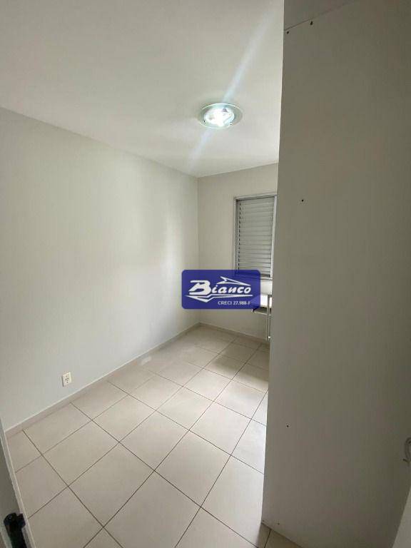 Apartamento para alugar com 2 quartos, 54m² - Foto 14