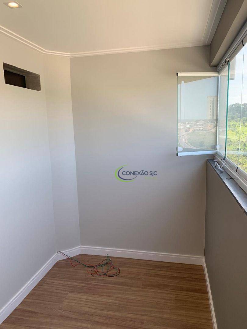 Apartamento à venda com 2 quartos, 65m² - Foto 3