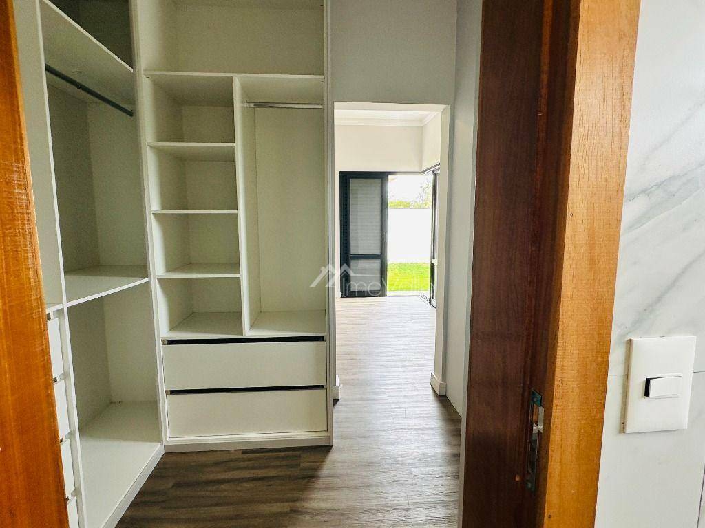 Casa de Condomínio para alugar com 3 quartos, 225m² - Foto 29