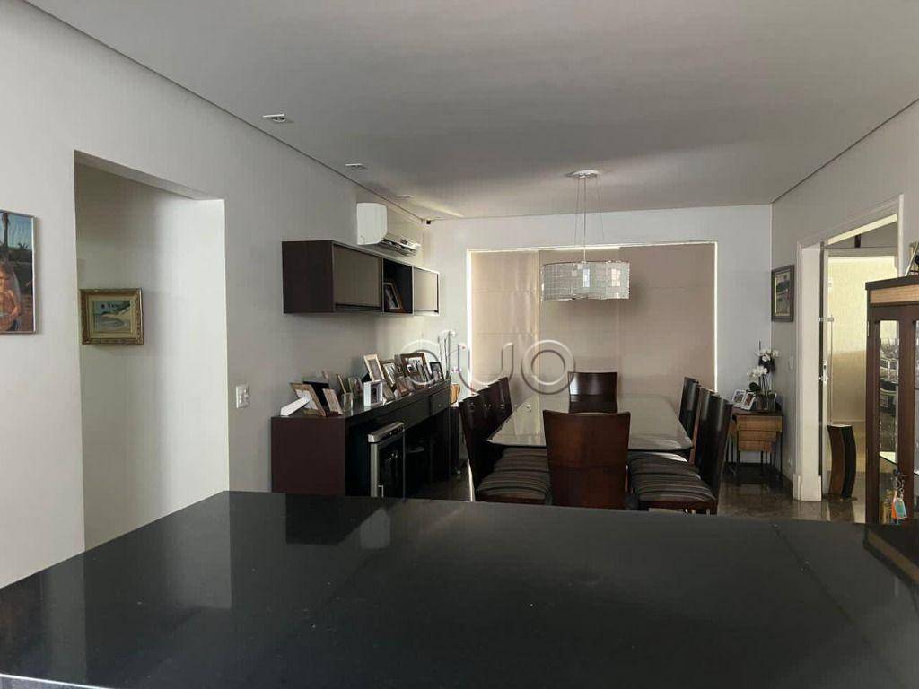 Casa à venda com 3 quartos, 337m² - Foto 12