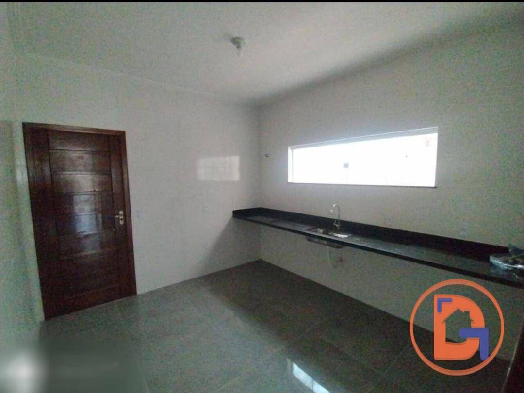 Casa à venda com 4 quartos, 180m² - Foto 9