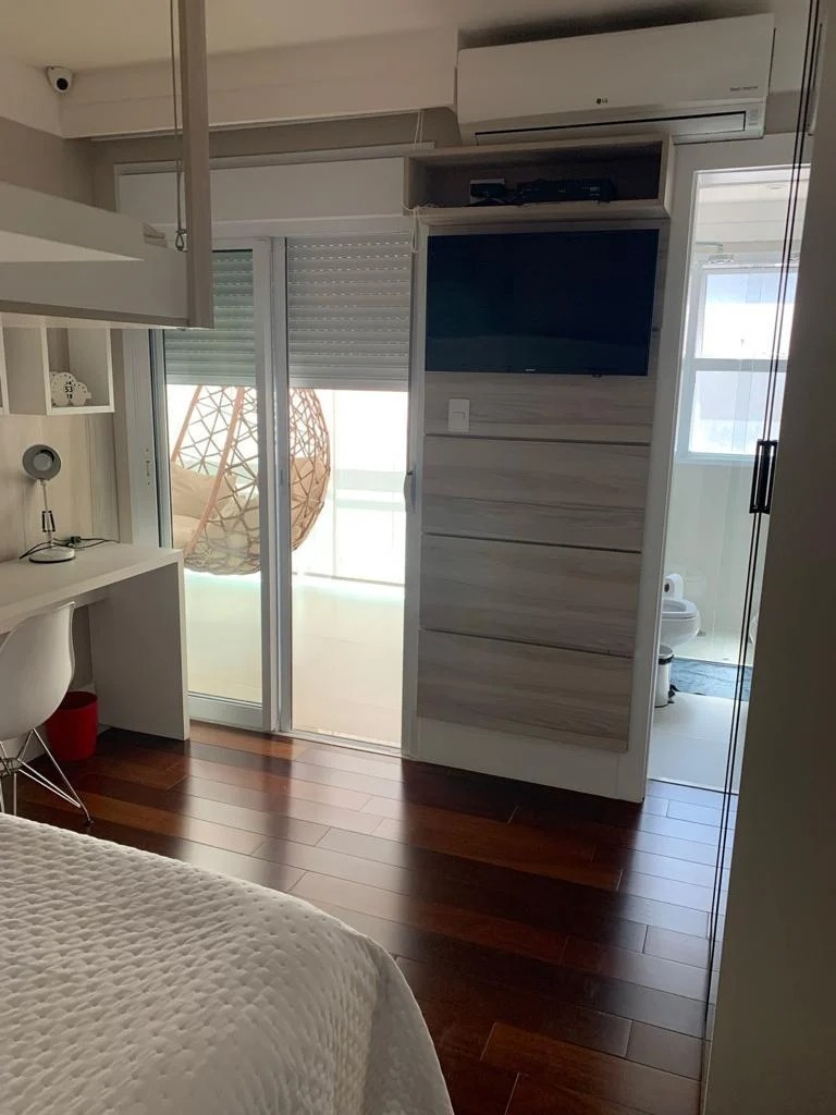 Apartamento à venda com 4 quartos, 196m² - Foto 6