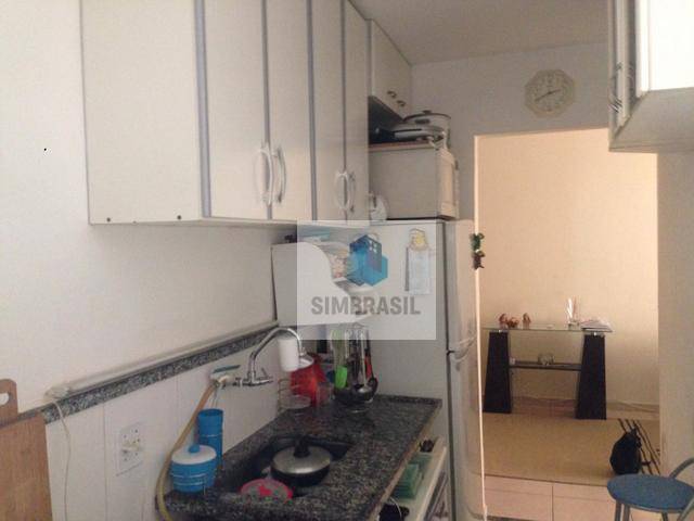 Apartamento à venda com 2 quartos, 65m² - Foto 3