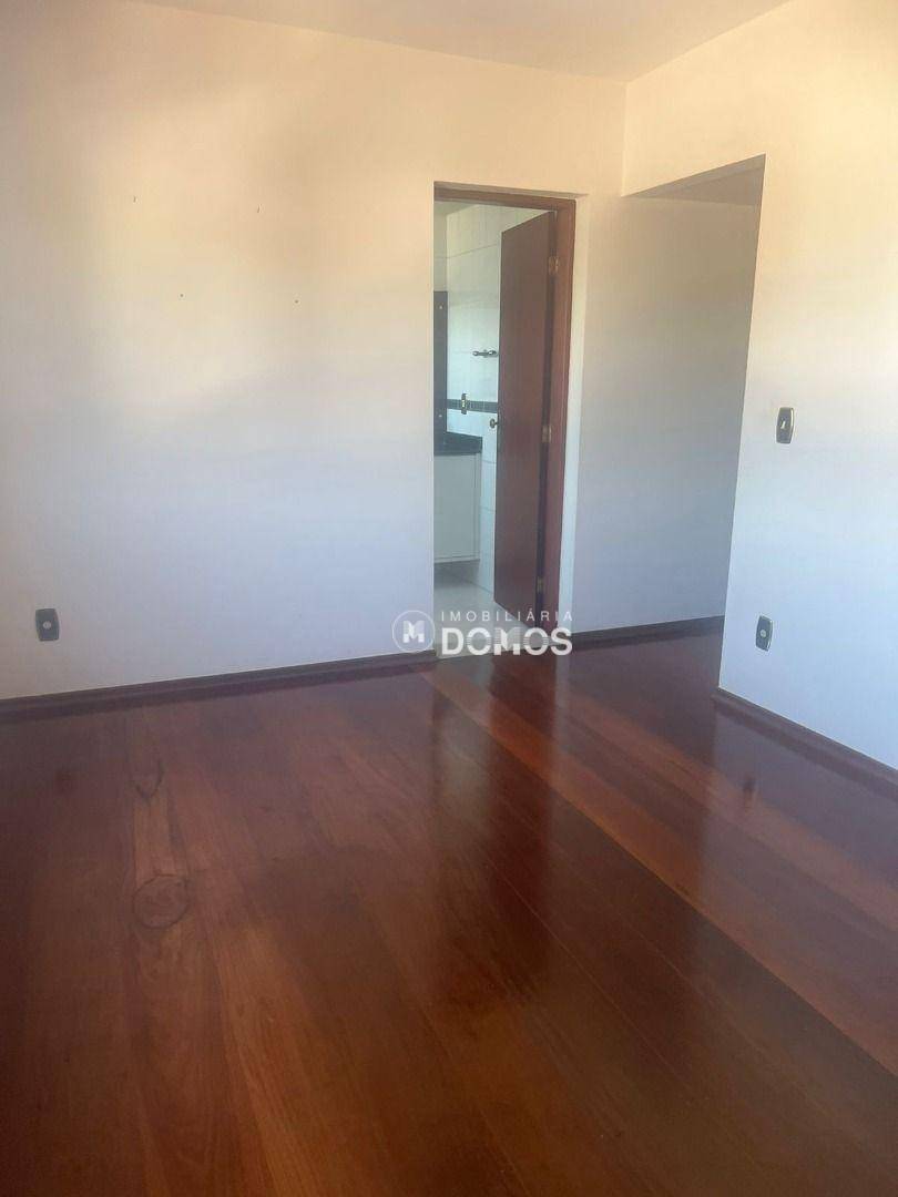 Apartamento à venda com 3 quartos, 170m² - Foto 7