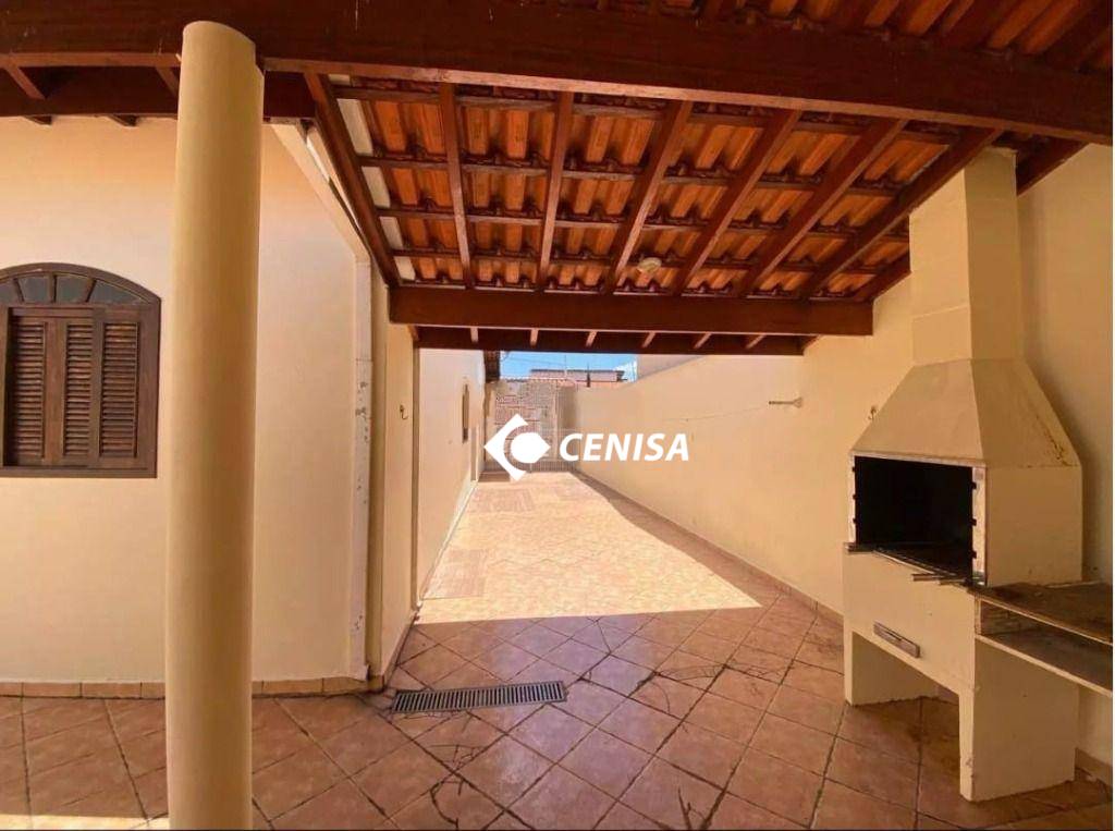 Casa para alugar com 4 quartos, 200m² - Foto 15