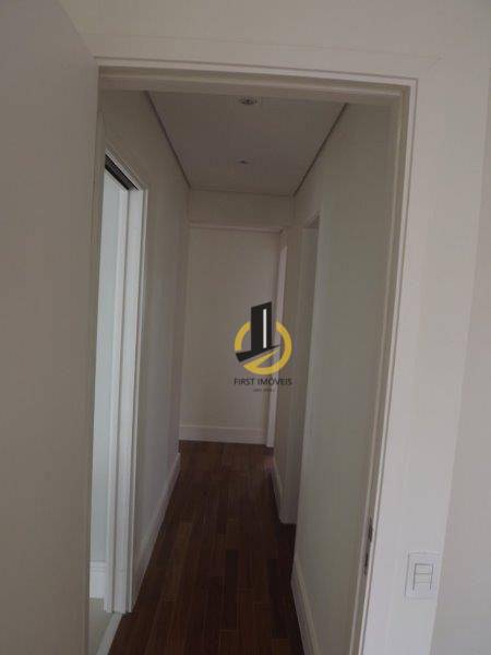 Apartamento à venda com 4 quartos, 192m² - Foto 18