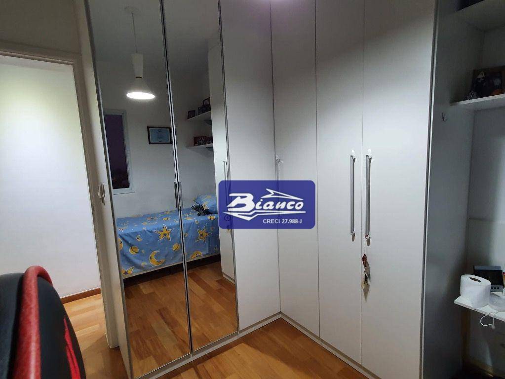 Apartamento à venda com 3 quartos, 80m² - Foto 17