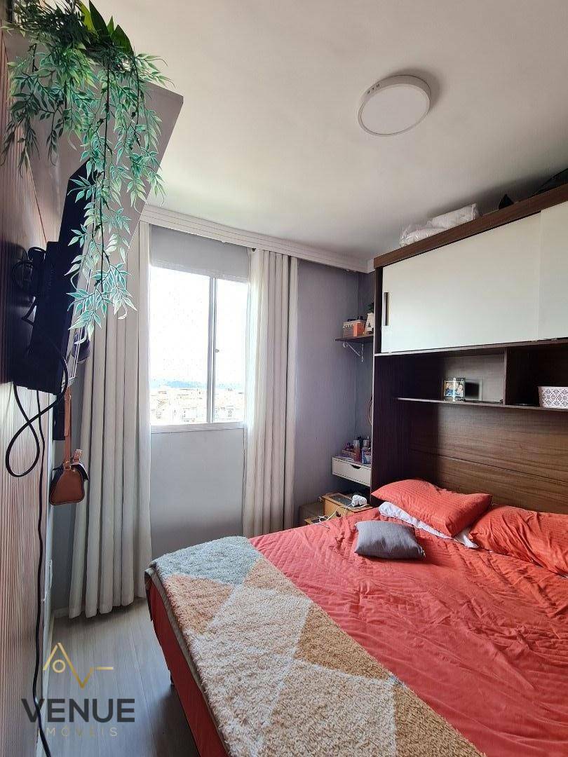 Apartamento à venda com 2 quartos, 45m² - Foto 15