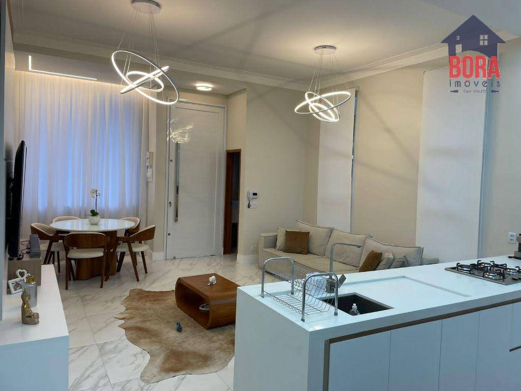 Casa à venda com 3 quartos, 130m² - Foto 2