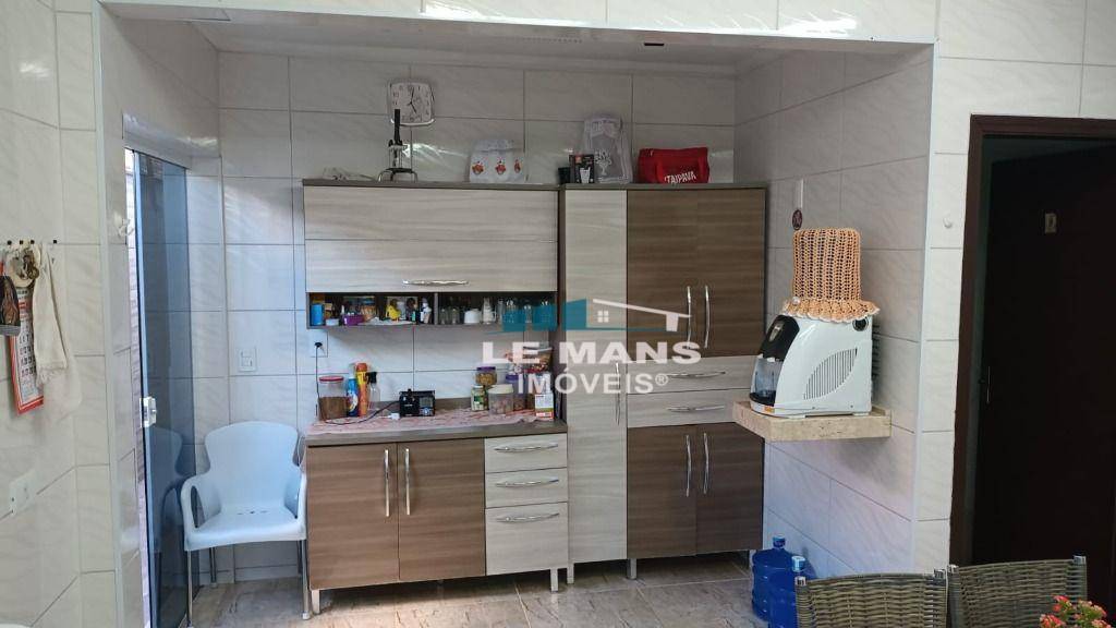 Casa à venda com 3 quartos, 140m² - Foto 25